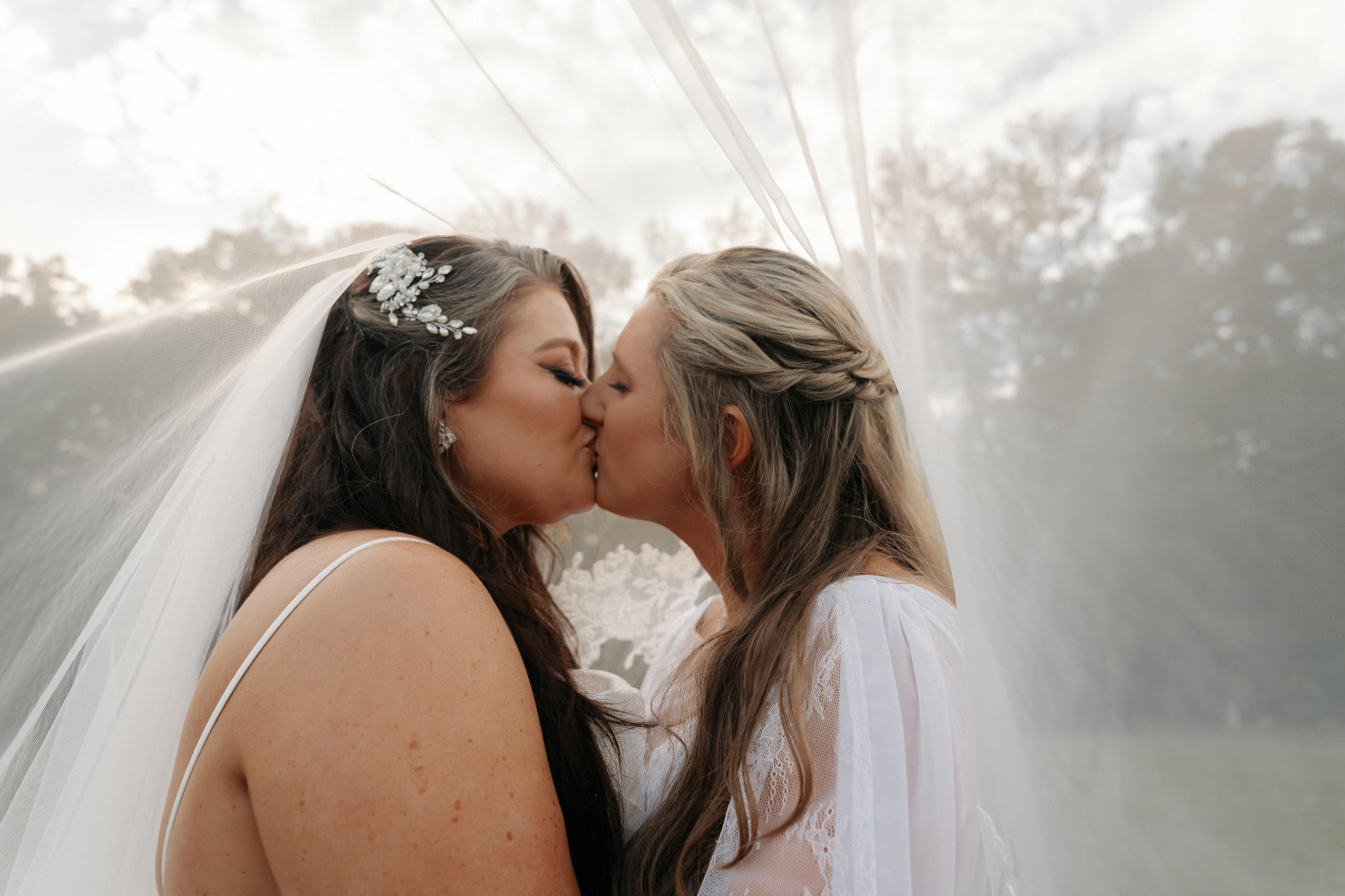 carousel-hero-element image-3