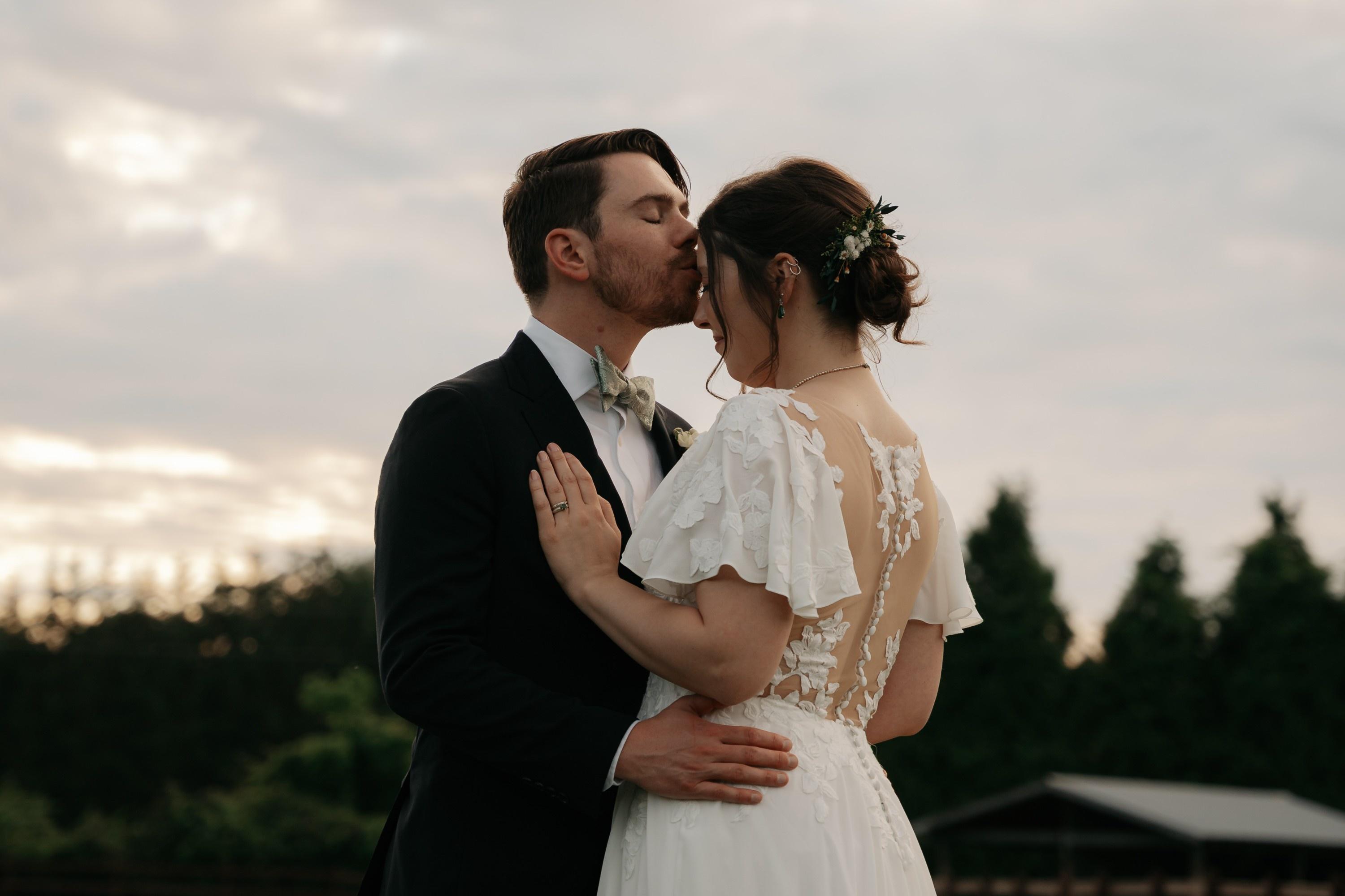 carousel-hero-element image-1